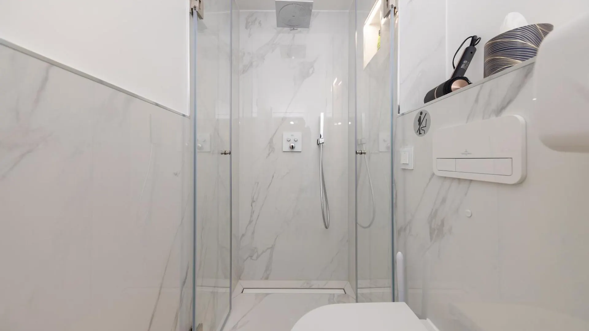 Time4Staying 3 Sz Maisonette Nahe Kudamm, Icc & Zoo Berlin 0*,  Deutschland