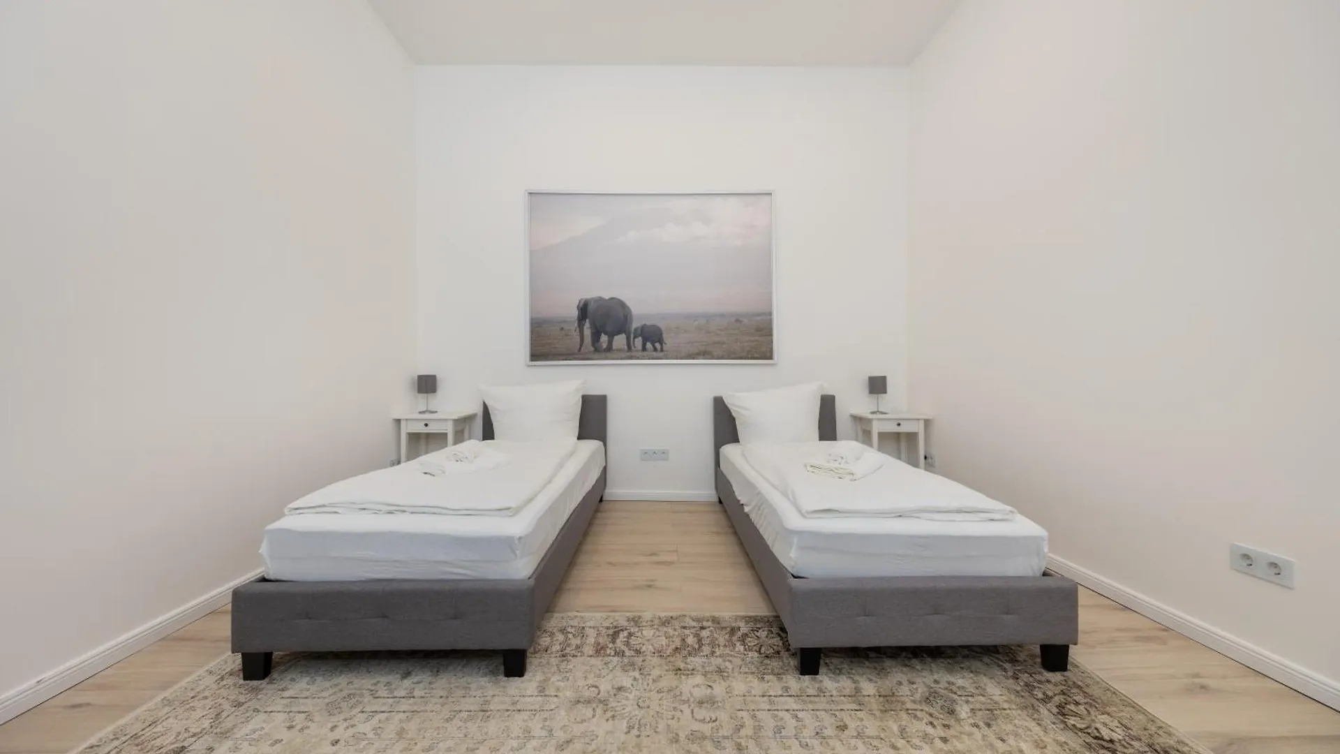 Time4Staying 3 Sz Maisonette Nahe Kudamm, Icc & Zoo ベルリン アパート