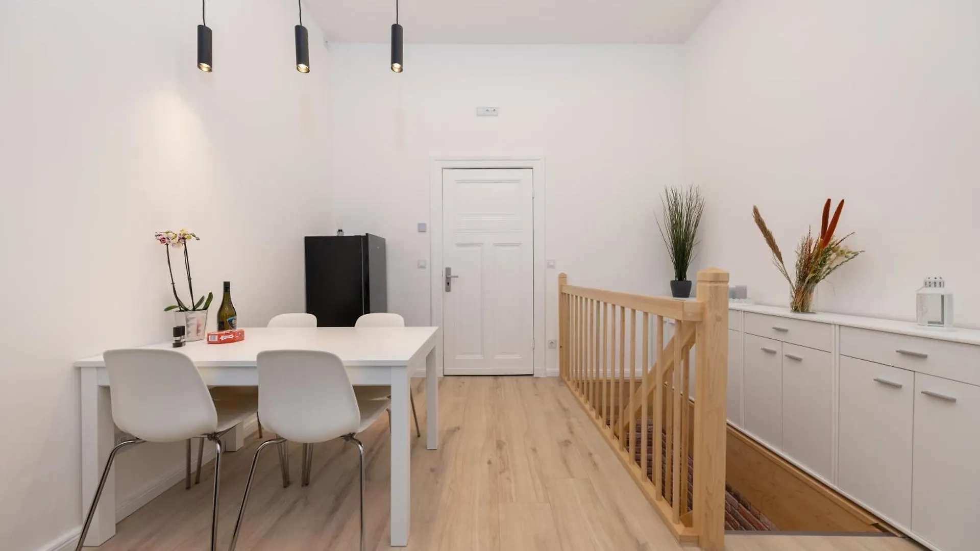Time4Staying 3 Sz Maisonette Nahe Kudamm, Icc & Zoo ベルリン